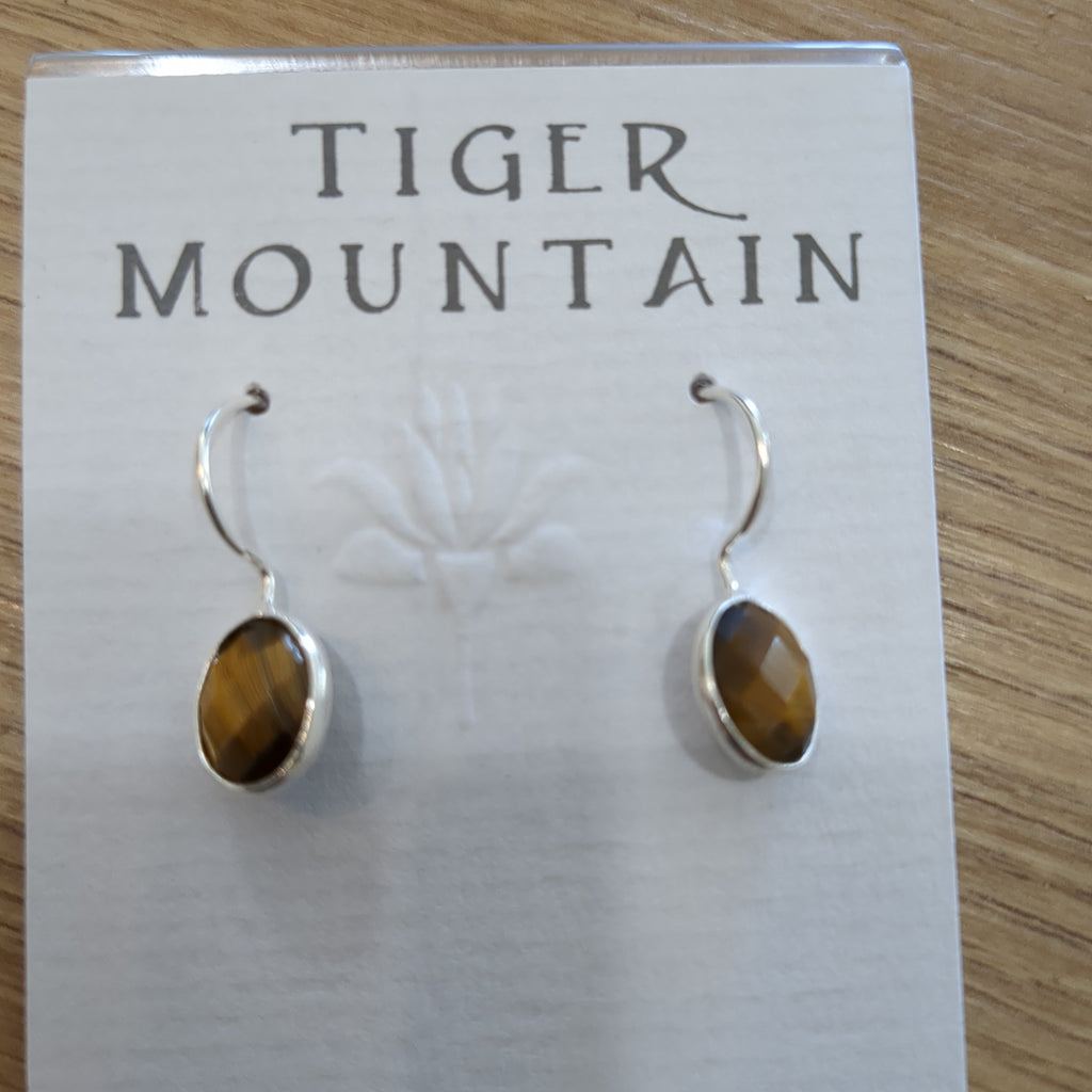 TM4230. Tiger Eye Oval Earrings